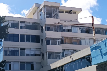 Dos de los niños de Taisha que reciben atención en el Hospital Vicente Corral Moscoso, de Cuenca, recibierán el alta tras su recuperación.