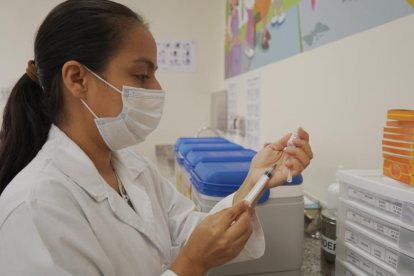 Foto referencial sobre vacunación contra la fiebre amarilla, del Ministerio de Salud.