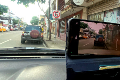 Producción. Desde bloqueos de vías hasta vehículos mal estacionados se reportan. La ATM dice que permite construir una ciudad más ordenada.