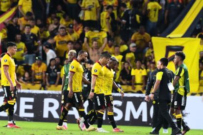 Barcelona SC volvió a perder en casa, esta vez ante River Plate de Argentina, y quedó al borde de la eliminación