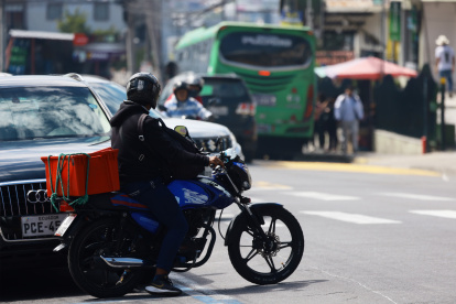 La medida está vigente para autos y motos dentro del casco urbano. Rigen cinco excepciones.