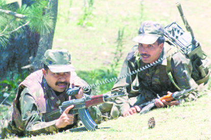 India culpa a Pakistán por romper el alto el fuego en Cachemira y promete una respuesta firme. El conflicto se arrastra desde 1947.