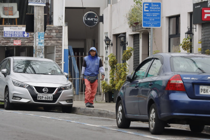 Estacionamientos. En la parroquia hay 674 plazas para autos y motos, además de dos parqueaderos públicos.
