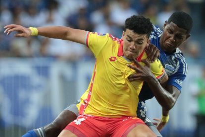 El encuentro entre Emelec  y Aucas resultó en una derrota para el equipo eléctrico.