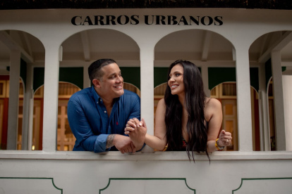 Carlos José Matamoros y su novia, Diana.