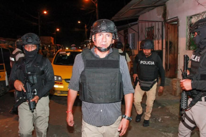 Juan Jaramillo, gobernador de Esmeraldas, durante una rueda de prensa donde solicitó medidas urgentes al Gobierno Nacional.