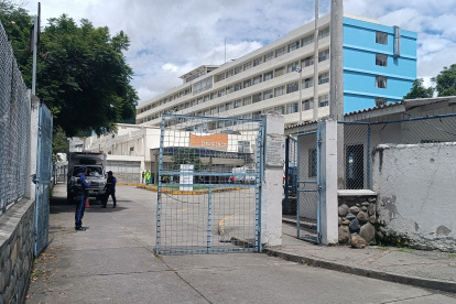 Dos menores de Taisha continúan internados en el Hospital Vicente Corral Moscoso, en Cuenca.
