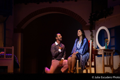 Fabo Doja y Alexandra Cabanilla.