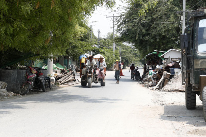 Fotografía de archivo, tomada el 27 de abril de 2025, que muestra una calle de Sagaing en Birmania (Myanmar).