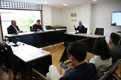 La Comisión de Salud del Municipio recibió al Secretario de Salud, Miguel Malo.