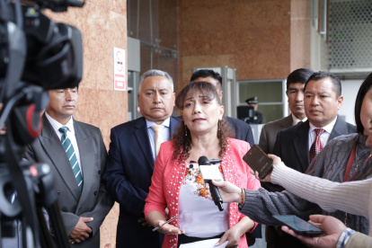 La denuncia acusa a Patricia Núñez Ramos de inducir el voto a favor de determinada preferencia electoral.