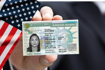 No renovar la Green Card puede traer problemas legales y limitar trámites migratorios