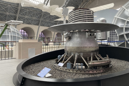 La sonda espacial soviética Cosmos 482, lanzada en marzo de 1972 con el fin de explorar el planeta Venus, pero que nunca abandonó la órbita terrestre,