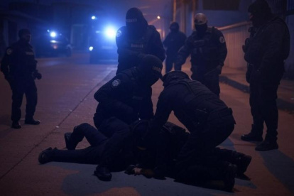 Referencial. El delincuente falleció producto de una balacera con la Policía