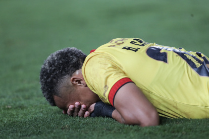 Byron Castillo de Barcelona y su lamentación luego de perder ante Universitario.