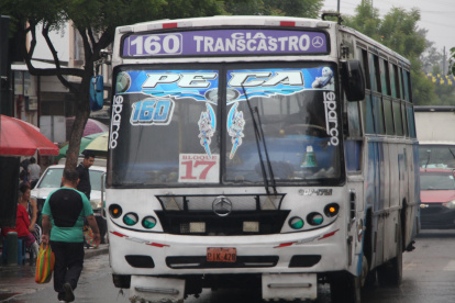 Esta es la segunda vez que las líneas de buses modifican su ruta por el noroeste de Guayaquil, a causa de las extorsiones.