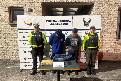 En otro operativo se detuvo a dos ciudadanos por el delito de tenencia de sustancias sujetas a fiscalización en Pifo.