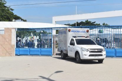 Hecho. El crimen registrado dejó dos víctimas mortales: un cuerpo quedó al interior del campus y otro, afuera.