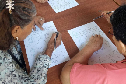 La ayuda de la fundación Las Vegas se centra sobre todo en los adultos mayores, a quienes les brindan cuidados de salud, de acompañamiento y ocio.