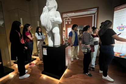 Museo. Personas con discapacidad auditiva son parte de un proyecto integrador en el Museo del Cacao.