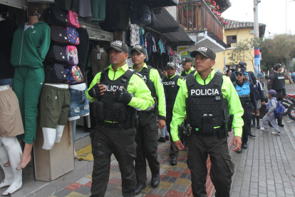 El 8 de mayo de 2025, los uniformados recorrieron el centro de Tumbaco.