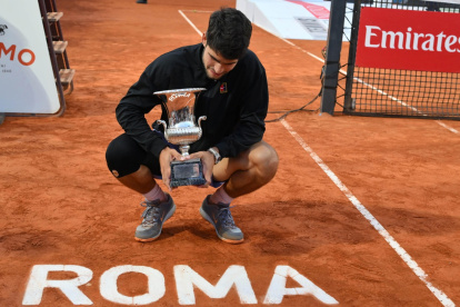 El tenista español Carlos Alcaraz después de gana la final del Masters 1.000 de Roma.