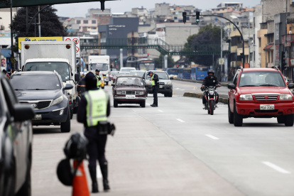 No cumplir con la normativa vial es sancionado con multas de hasta el 50% del Salario Básico Unificado.
