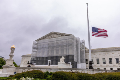 Fallo del Supremo en EE. UU. deja a migrantes venezolanos en riesgo de perder su estatus legal