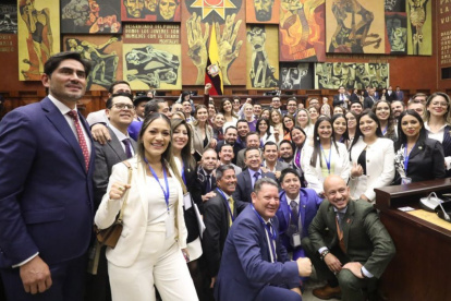 Posesión de los nuevos asambleístas