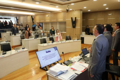 A la sesión del 19 de mayo asistieron 16 concejales.