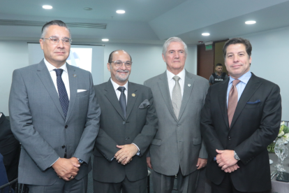 Ottón Lara, Humberto Plaza, Gustavo García y Luis Cabezas-Klaere.