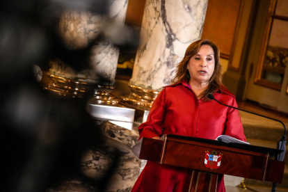 La presidenta peruana, Dina Boluarte, ha solicitado al Congreso permiso para viajar a la posesión de Noboa
