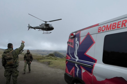 Con ayuda de un helicóptero Fennec, del Ejército Ecuatoriano, se logró culminar el rescate del cuerpo de Patricio Factos este miércoles.