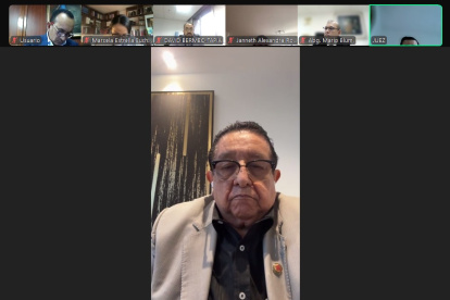 Abogado. Alfonso Zambrano Pasquel asistió a la audiencia telemática para la primera parte de la audiencia preparatoria de juicio, este 22 de mayo de 2025.