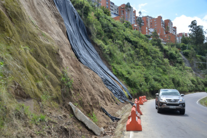 El Municipio colocó plásticos negros como medida de protección, pero hoy se encuentran destruídos.
