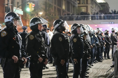 Foto de archivo que muestra a oficiales de la Policía de Nueva York