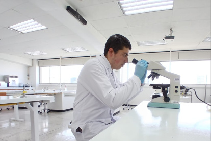 El físico que difunde ciencia en los rincones rurales del país.