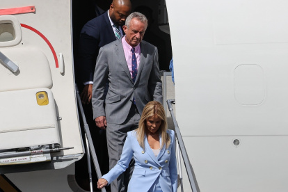 Visita. Robert F. Kennedy llegó a Quito en el avión de la Fuerza Aérea de Estados Unidos.