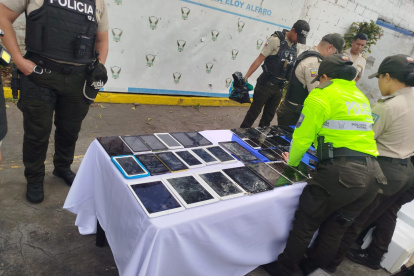 Entre los artículos incautados se registraron 56 celulares, 26 tablets, 13 laptops y otros accesorios todo sin documentación que respalde su origen legal.