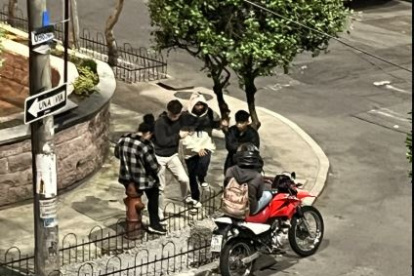 Calles tomadas por libadores y violencia preocupan a los moradores de las calles  República del Salvador, Moscú y Checoslovaquia, norte de Quito.