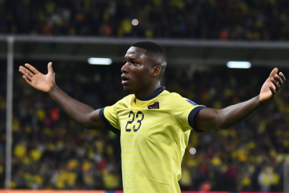 Moisés Caicedo en la selección de Ecuador.