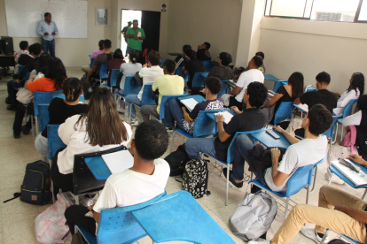 Autoridades de la Universidad Agraria calculan que entre 60 % y 80 % de alumnos están en clases presenciales.