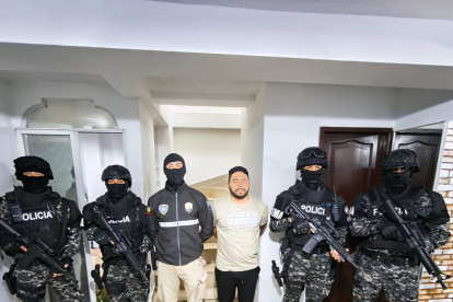 Según la Policía Nacional, la red delictiva enviaba droga a Europa gracias a que contaba con varios funcionarios públicos y de aduanas.