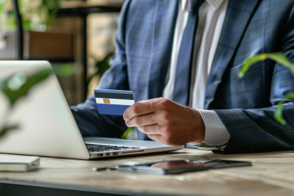 Las personas que mantienen deudas en entidades financieras de Ecuador reciben una calificación crediticia.