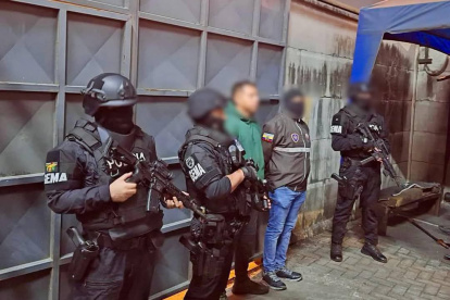 La Policía señaló que la supuesta organización delictiva detenida el 29 de mayo de 2025 contaba con una red empresarial que simulaba el comercio de frutas.