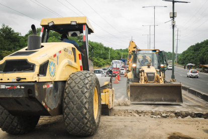 Personal municipal halló el socavón mientras le hacían mantenimiento al puente de la Perimetral.