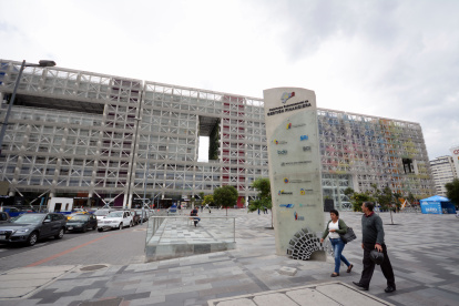 Para el próximo año, 2026, el Gobierno planifica regresar a la emisión de bonos soberanos como una nueva fuente de financiamiento.
Plataforma Gubernamental. Quito, 20 de Febrero de 2019 Agencia (ag-extra ag-expreso-ag-quito).