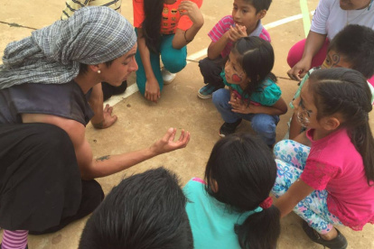 ONG. La Fundación Mundos Opuestos busca transformar con arte y lectura los problemas sociales de cantones vulnerables de Loja.