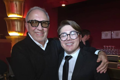 Mauricio Altamirano con Emilio Estefan