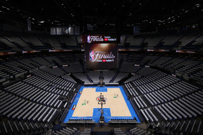 El interior del estadio Paycom Center de Oklahoma City, Oklahoma.